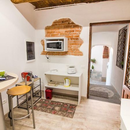 Loft & Espace Maison 1706 Lago Orta Borgomanero Buitenkant foto