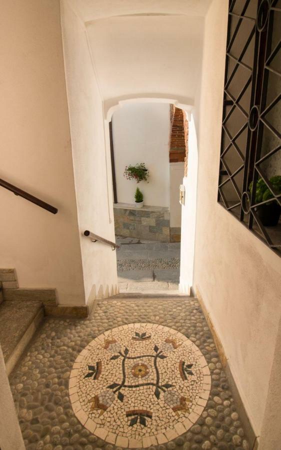 Loft & Espace Maison 1706 Lago Orta Borgomanero Buitenkant foto
