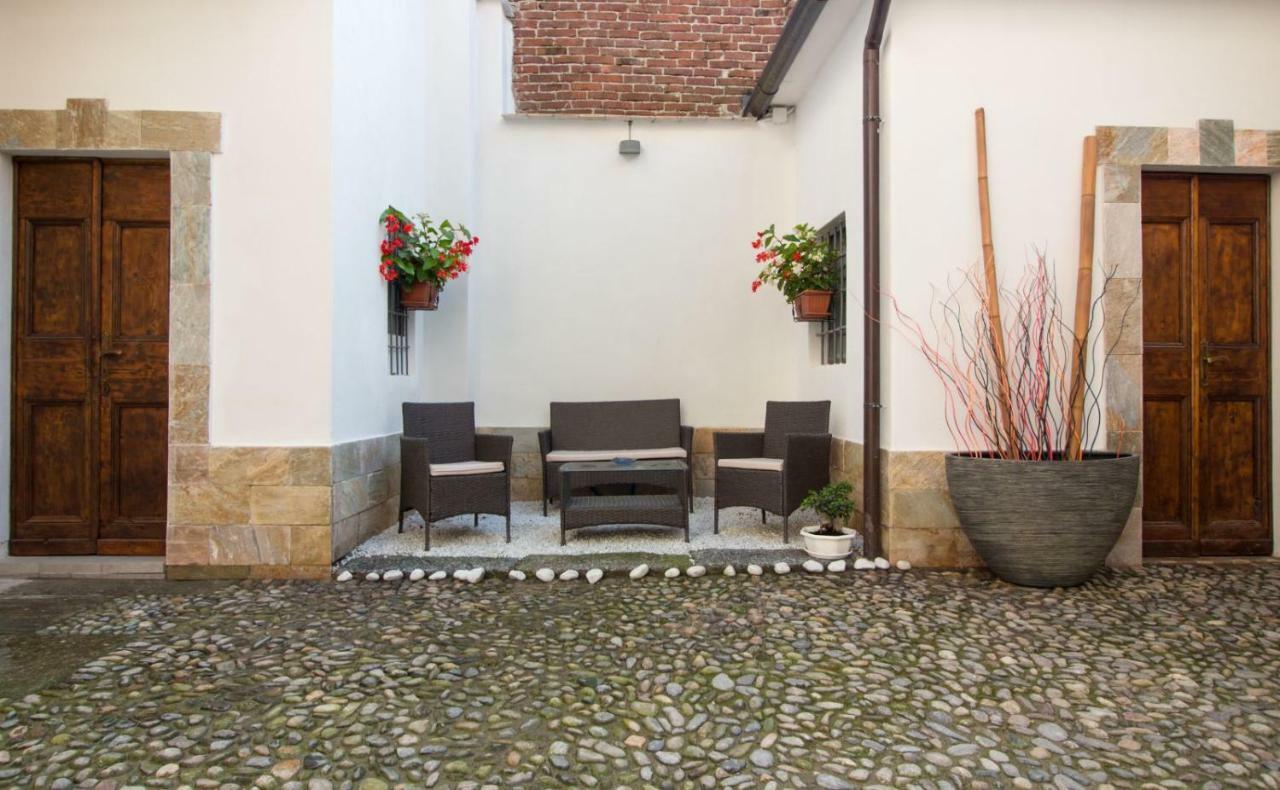 Loft & Espace Maison 1706 Lago Orta Borgomanero Buitenkant foto
